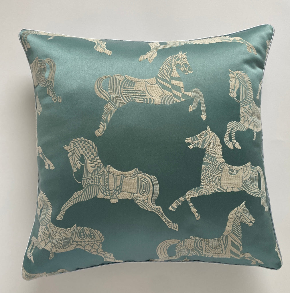 Polštář Horses s paspulí