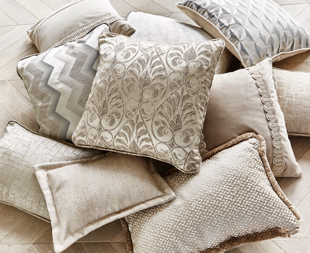 Polštář Seraphina s paspulí