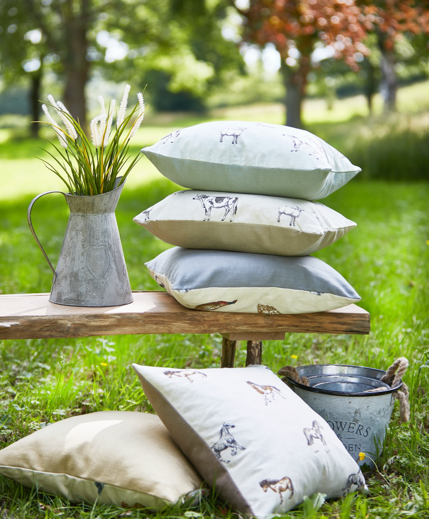 Polštář Allotment Stables Linen